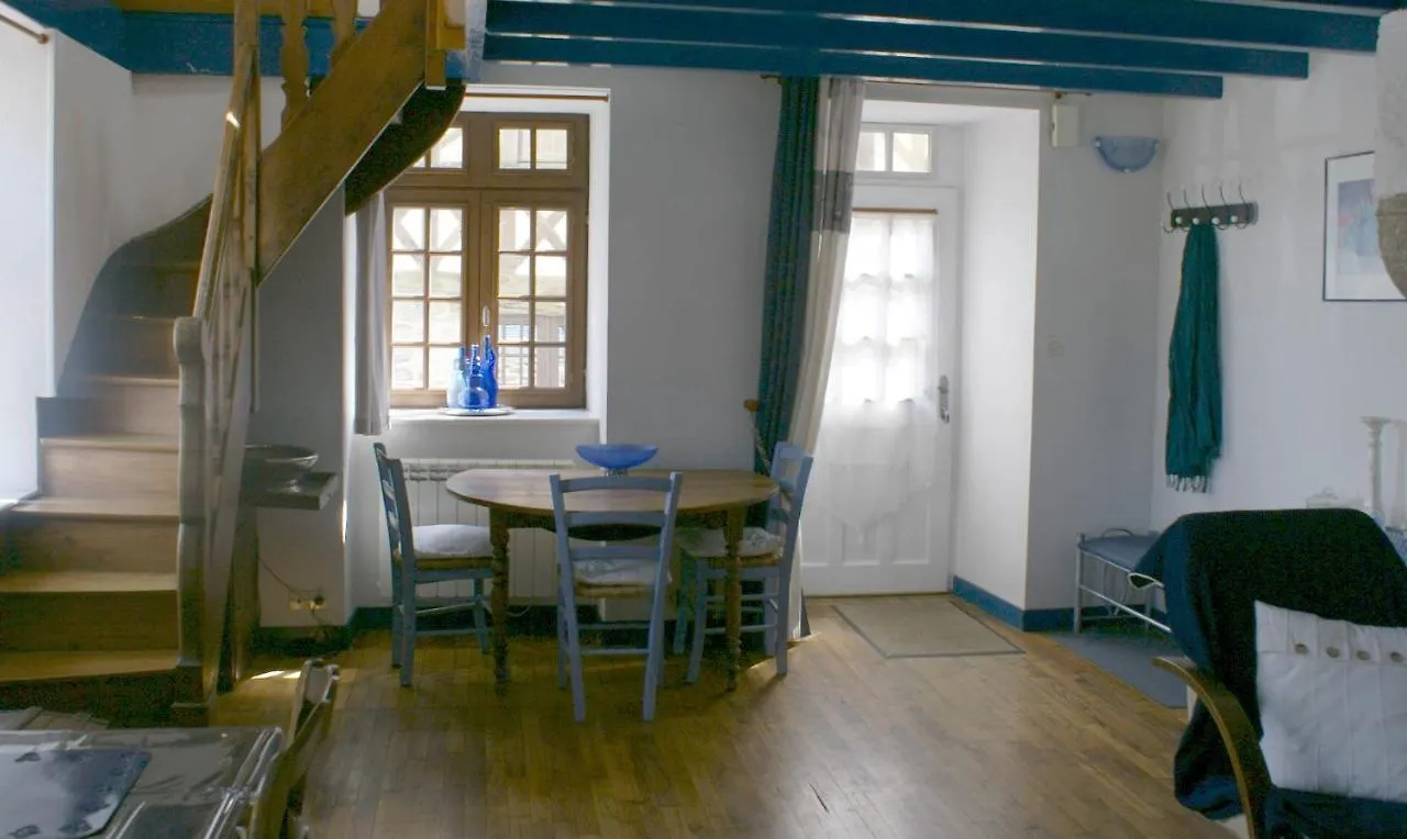 Holiday home Gite Charbonnerie Moncontour